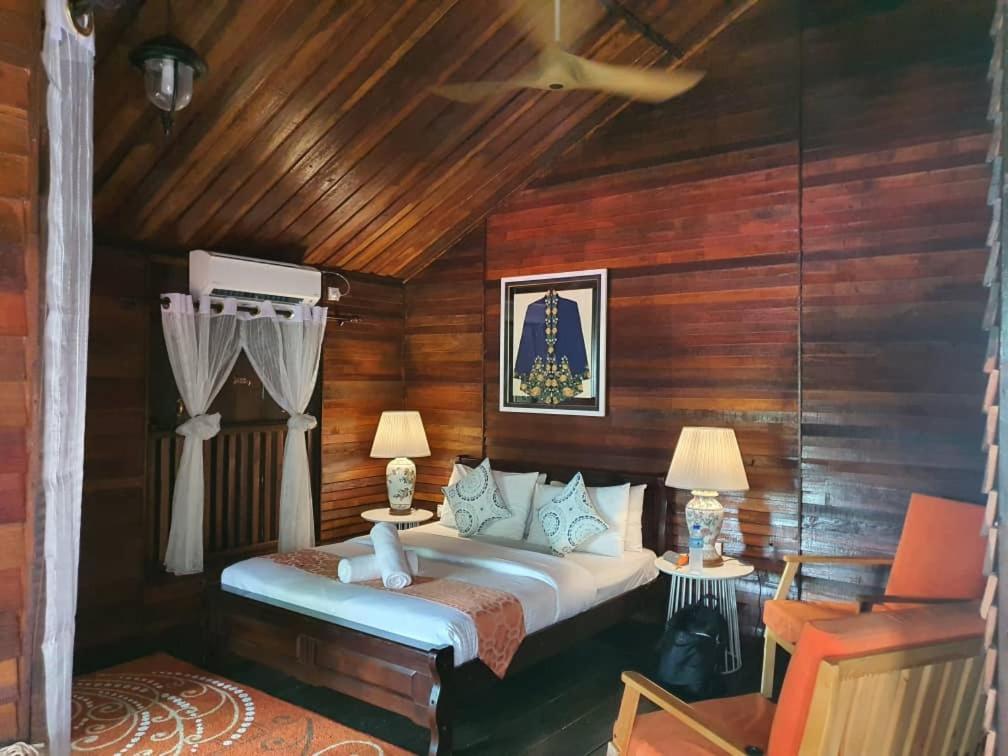 Melina Beach Resort Kampung Genting Buitenkant foto