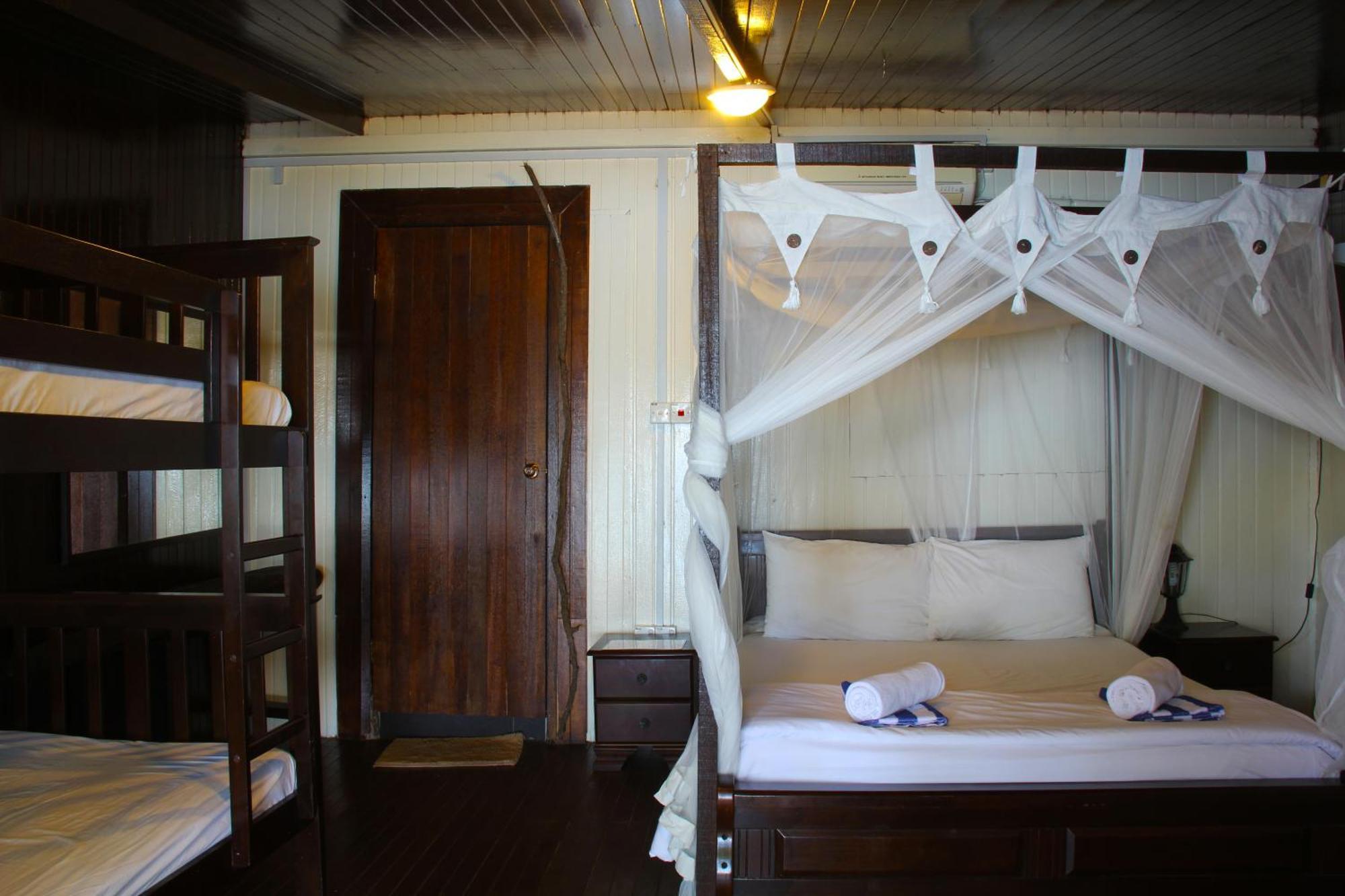 Melina Beach Resort Kampung Genting Kamer foto