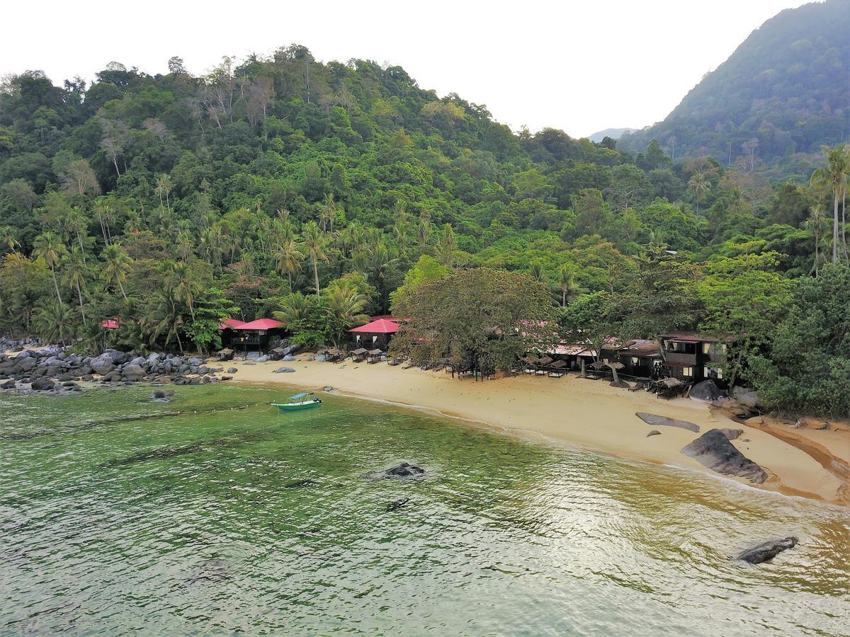Melina Beach Resort Kampung Genting Buitenkant foto