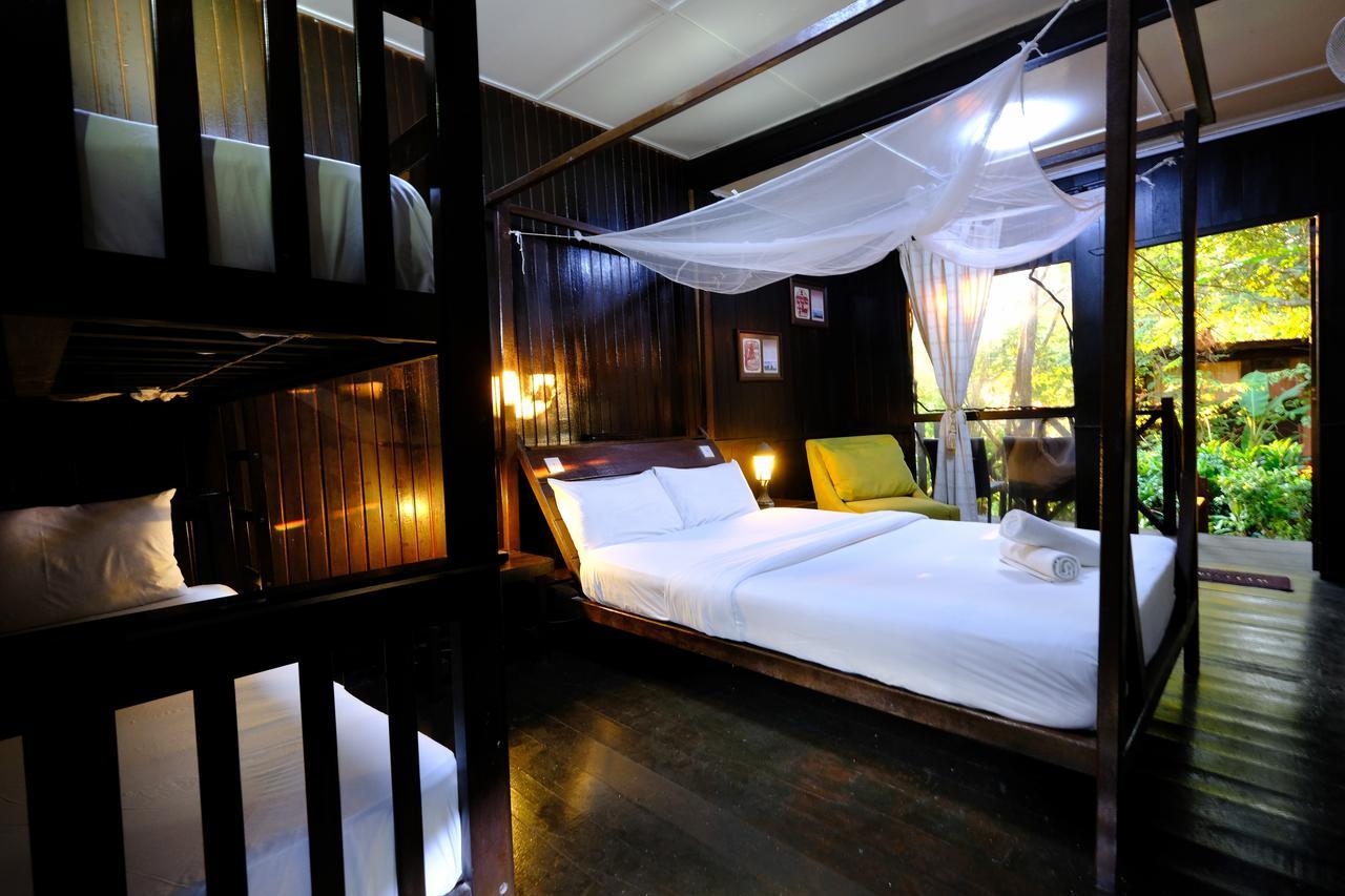 Melina Beach Resort Kampung Genting Buitenkant foto